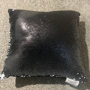Sequence pillow